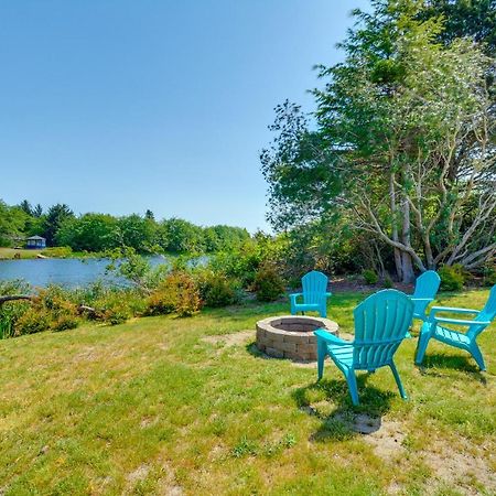 Canal Cottage Retreat With Dock And Waterfront Views Ocean Shores Exterior photo